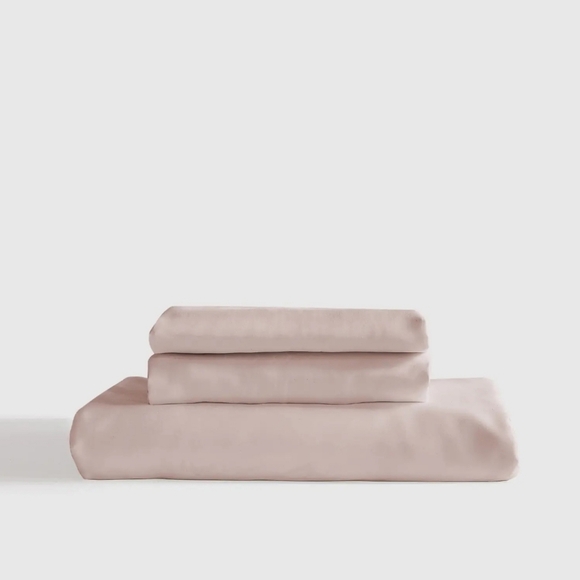 NWOT! Quince Organic Bamboo Pink Fitted Sheet W/ 2 Pillowcases! Cal King (31)